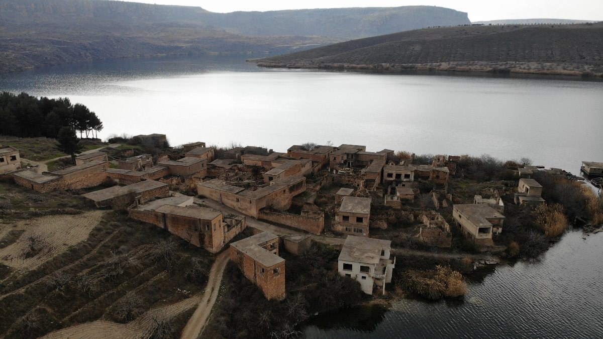 Halfeti’de tarihi batık mahalle turizme kazandırılıyor