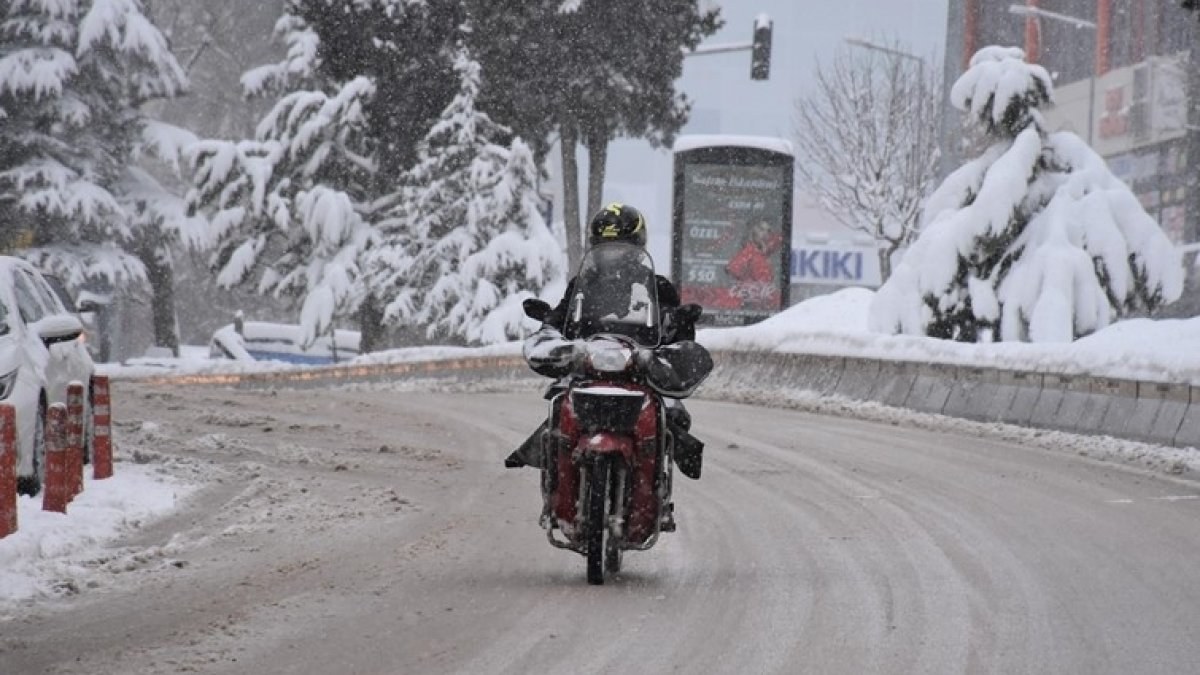 İstanbul'da yarın motosiklet ve motokuryeler trafiğe çıkabilecek