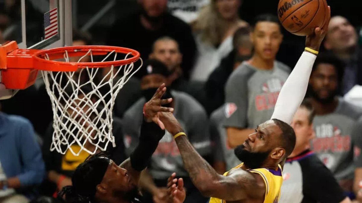 LeBron James, NBA tarihine geçti