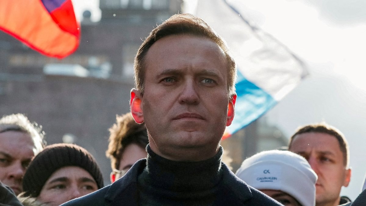Aleksey Navalnıy, 9 yıl hapis cezasına çarptırıldı