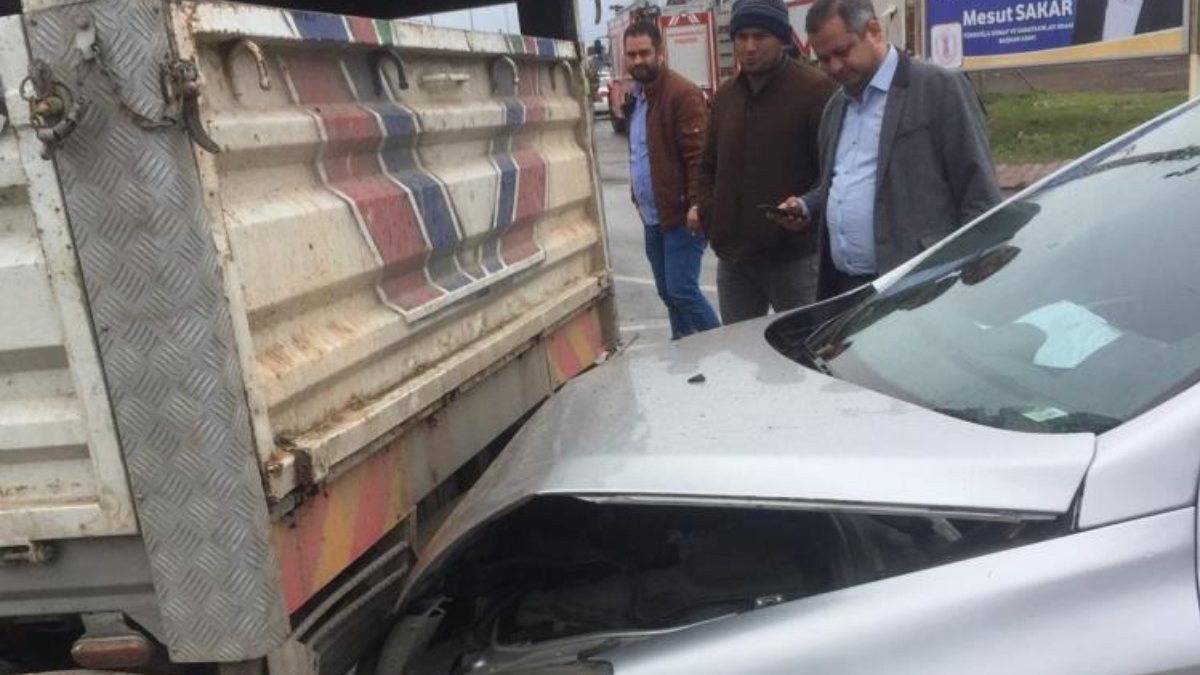 Kahramanmaraş'ta kavşakta zincirleme kaza: 15 yaralı