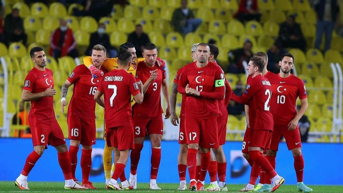 Portekiz - Türkiye maçının ilk 11'leri