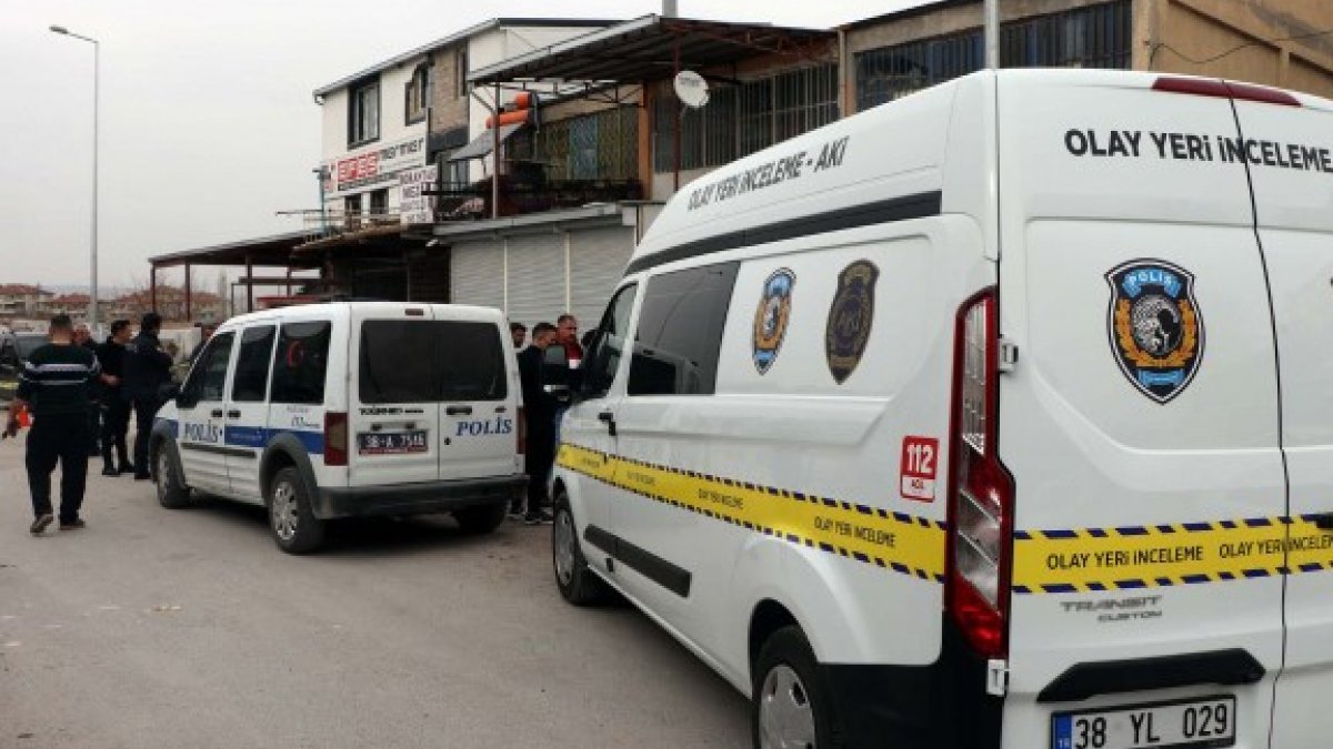 Kayseri'de bir kişi kavga sırasında yanlışlıkla ağabeyini vurdu