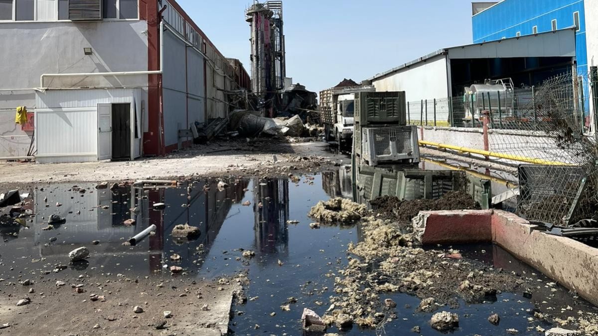 Konya'daki meyve suyu fabrikası patladı: 3 yaralı