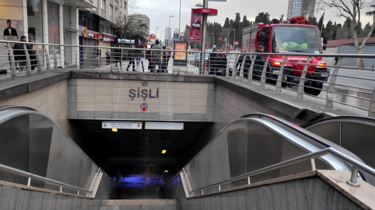 Şişli'de İSKİ'nin su borusu patladı, metro istasyonu kapatıldı