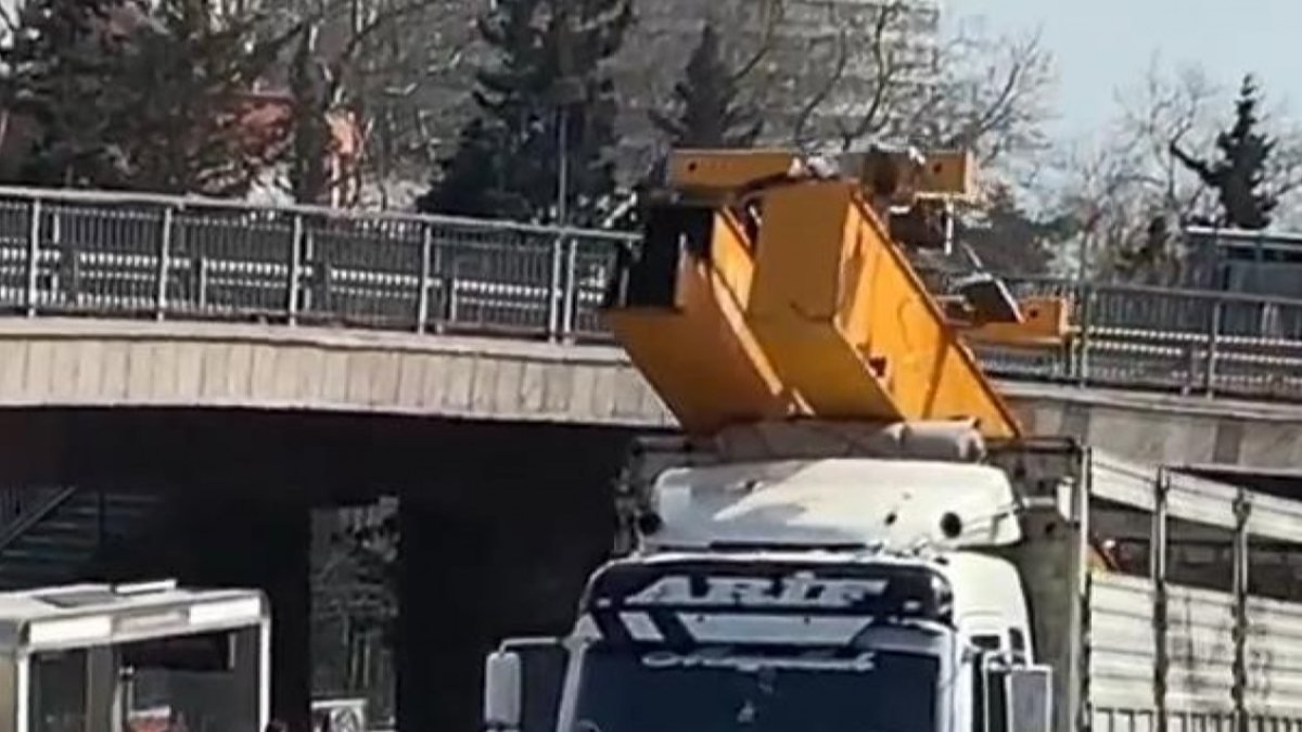 Beşiktaş'ta kamyonuyla üst geçide çarpan sürücü yakalandı