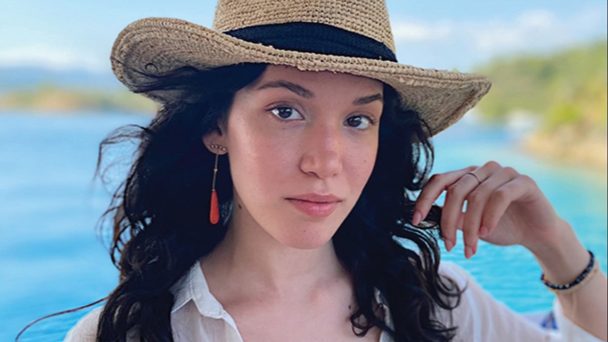 Hazal Subaşı'nın dövmesini gören gözünü alamadı! 'Başka yer mi kalmadı'