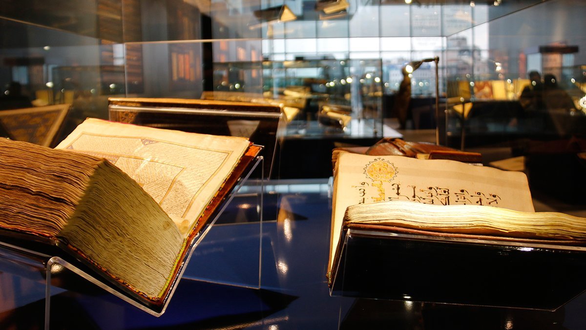 Atatürk Kültür Merkezi'nde 70'ten fazla el yazması Kur'an
