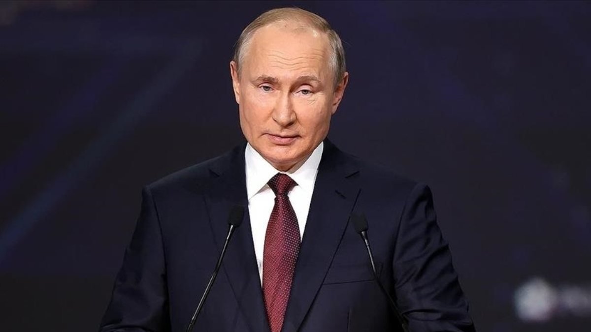 Putin'in 2021'de 10,2 milyon ruble gelir elde etti