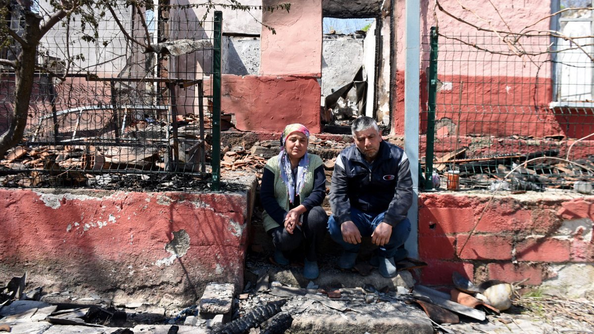 Edirne'de hem evleri hem tüp bebek paraları yanan Balcı çiftine yardım yağdı