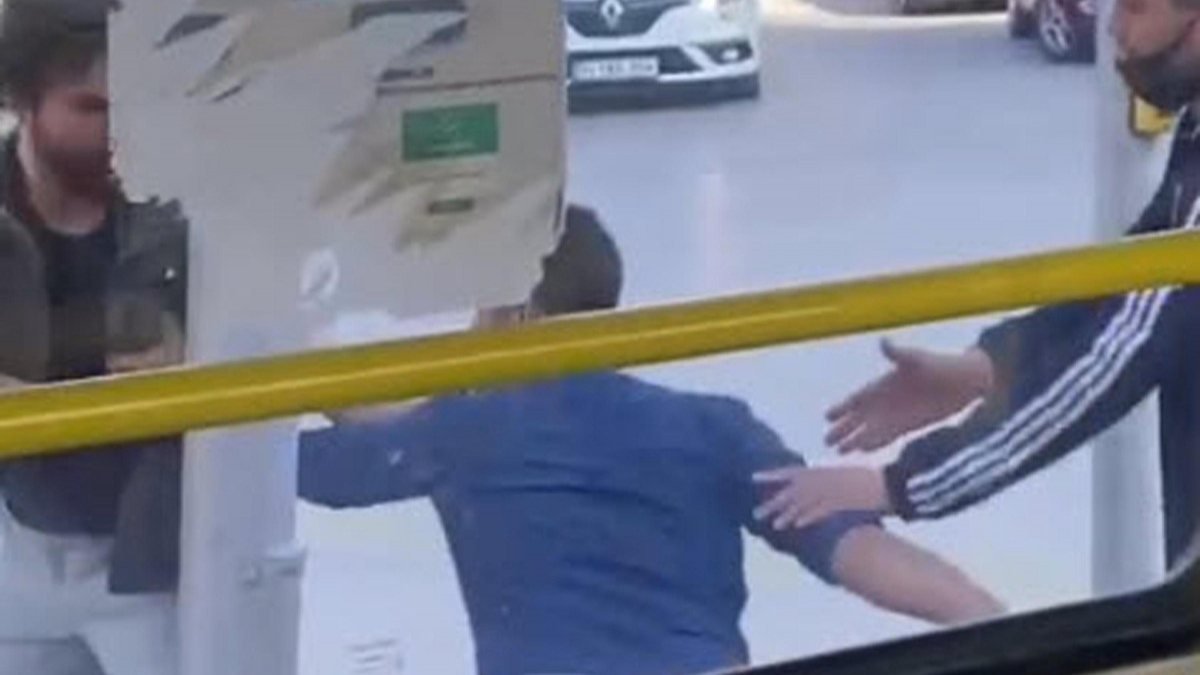 İzmir'de kavgayı ayıranı bıçaklayan taksici tutuklandı
