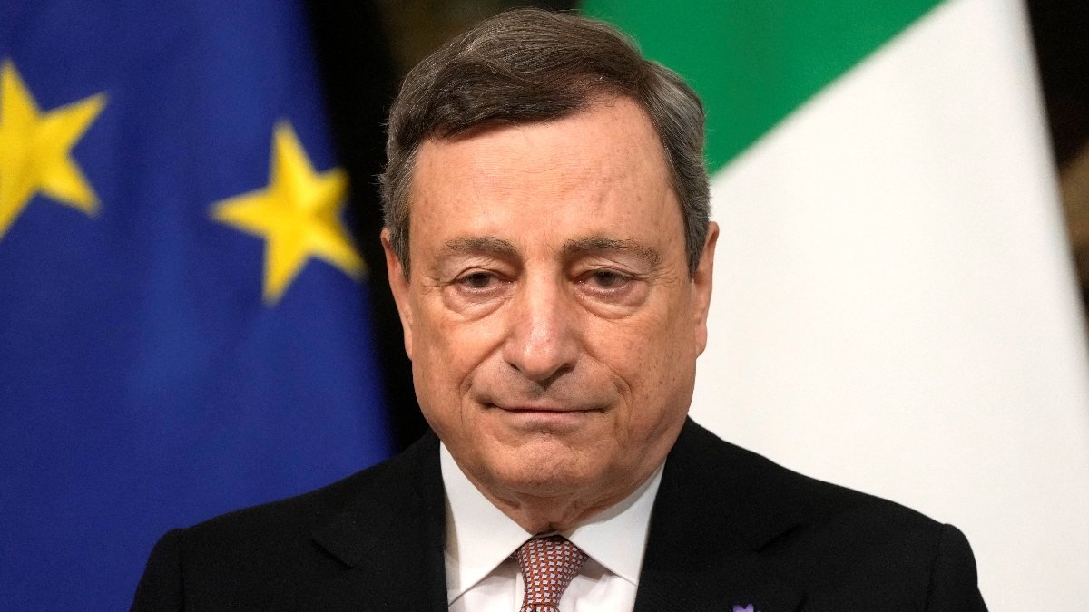 Mario Draghi, koronavirüse yakalandı