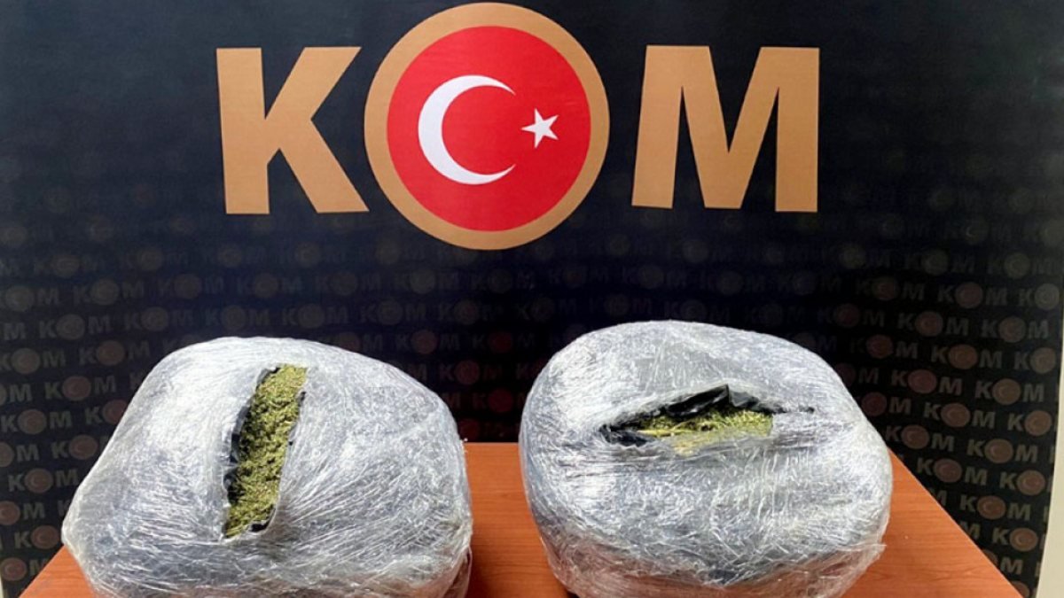 Gaziantep'teki taksici, 10 buçuk kilo uyuşturucuyla yakalandı
