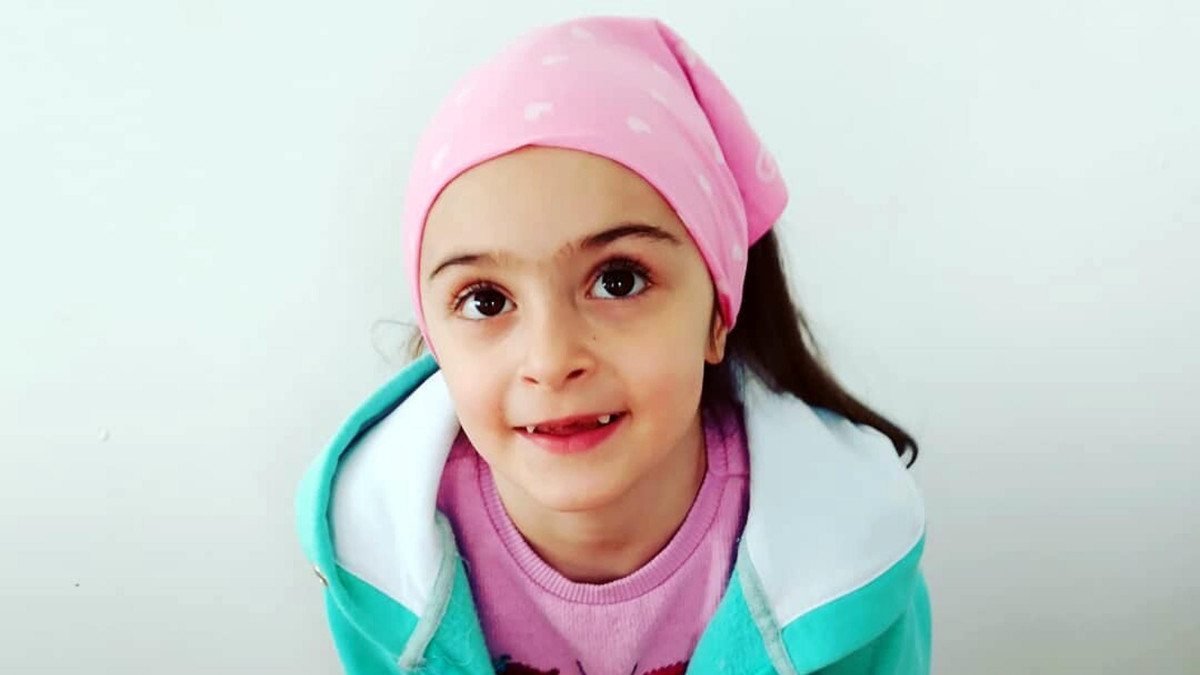 İzmir’de yediği yemekten zehirlenip ölen kız çocuğunun ailesi dava açtı