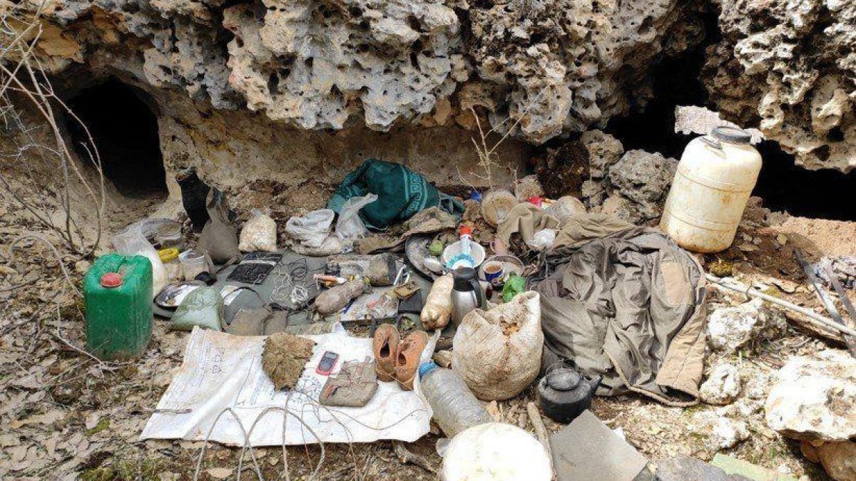 İçişleri Bakanlığı teröristlerin 20 mağara ve 35 sığınağının imha ediliğini duyurdu