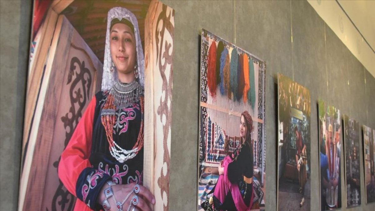 Macaristan'da Anadolu'nun Renkleri fotoğraf sergisi açıldı