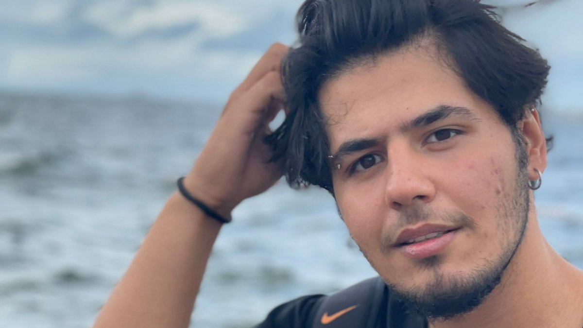 Antalya’da falezlerde gitar çalan üniversiteli düşüp öldü
