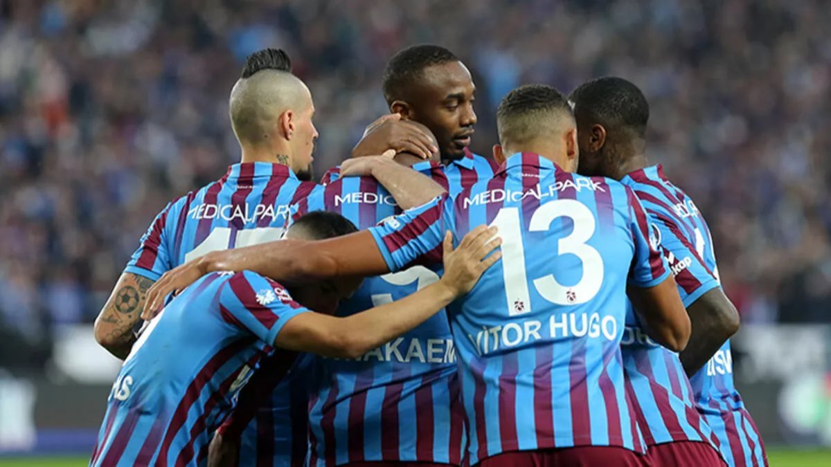 Adana Demirspor - Trabzonspor maçının ilk 11'leri