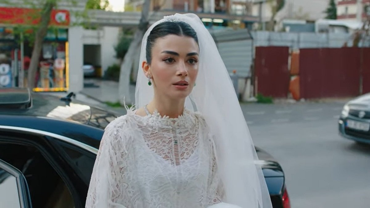 Baba 11. bölüm fragmanı: Ahmet'ten boşanan Büşra, İlhan ile evleniyor!