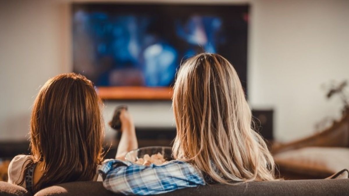 24 Nisan 2022 Pazar TV yayın akışı: Bugün televizyonda neler var?