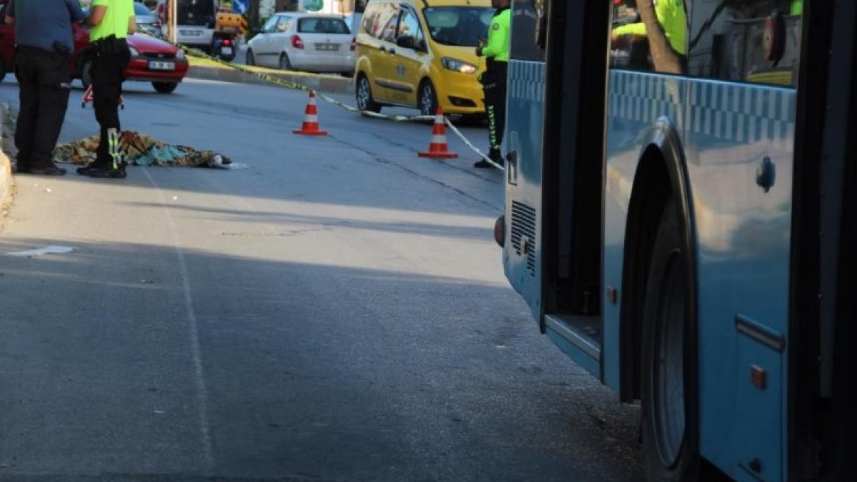 Antalya'da patenli çocuk, tutunduğu otobüsün altında kaldı