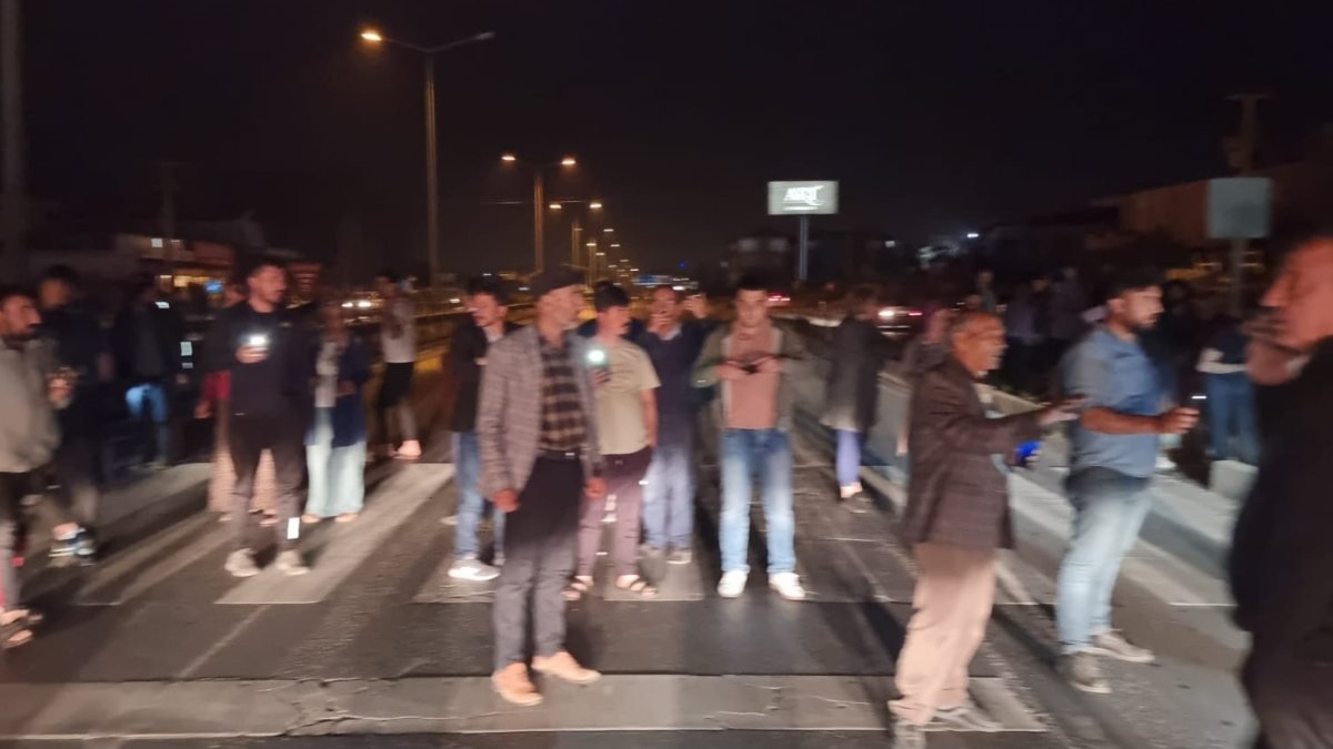 Antalya'da kazada ölen genç için eylem yaptılar