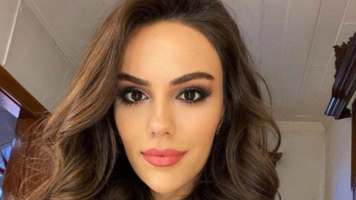 'Junior Türkan Şoray' Üç Kız Kardeş'in Türkan'ı Özgü Kaya son pozuyla kasıp kavurdu...
