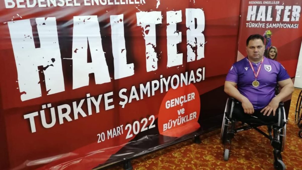 Samsun'da iki bacağı kesilen adam 3 kez şampiyon oldu