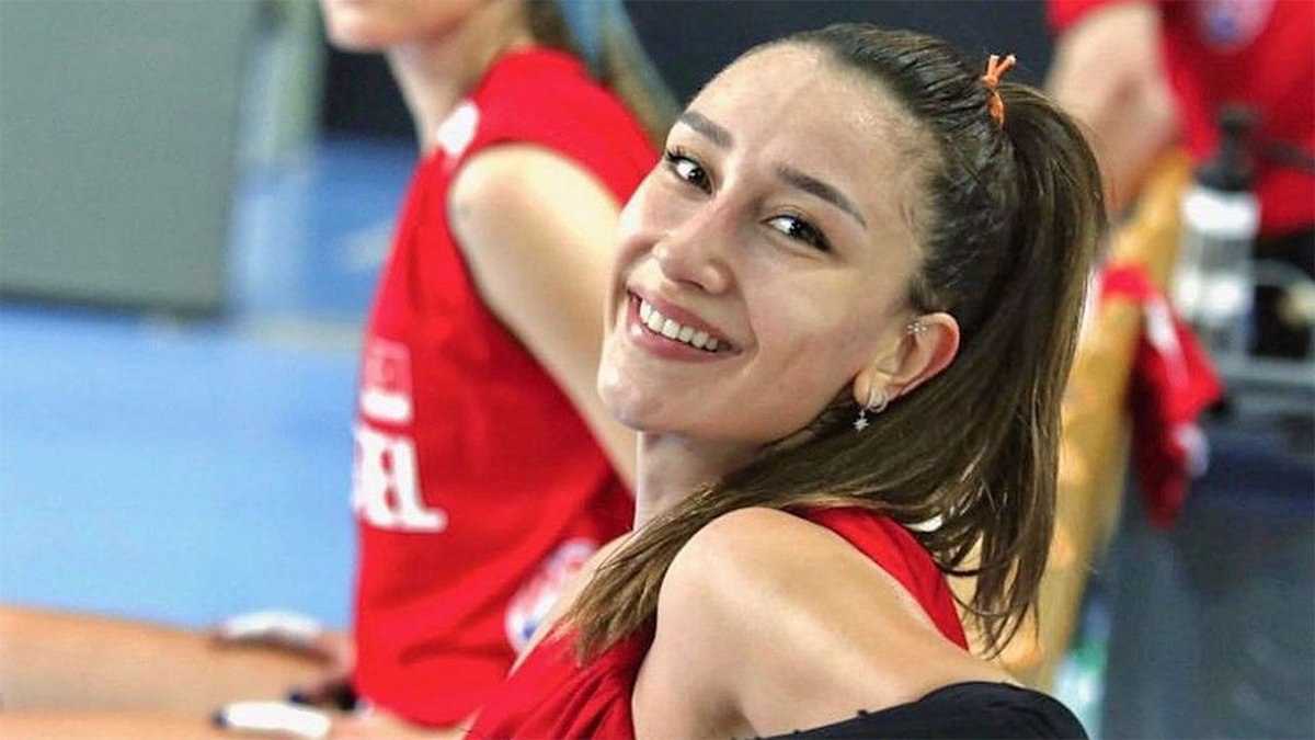Filenin Sultanı Hande Baladın mini şortuyla şov yaptı, görenlerin nutku tutuldu! 'Yaradan ne güzel yaratmış'