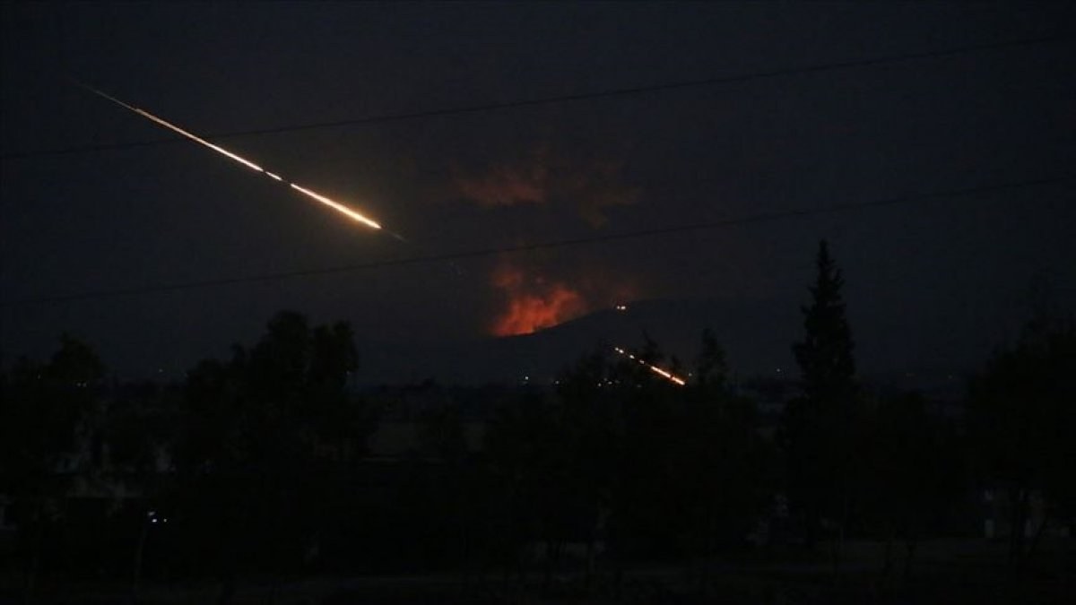 Suriye'de İran destekli gruplara hava saldırısı: 9 terörist öldü