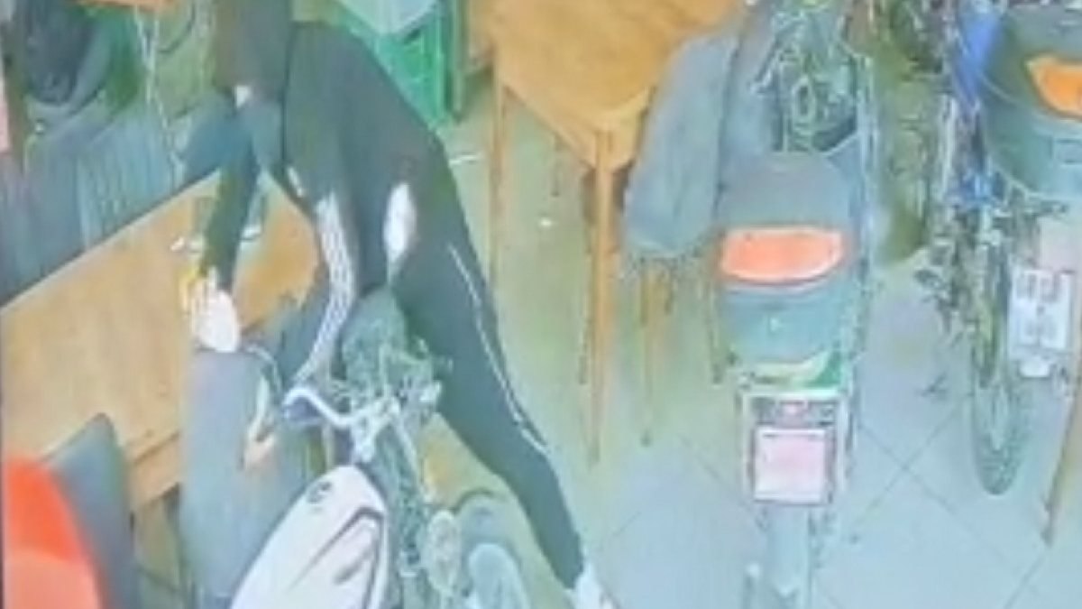 Aksaray'da hırsız, çaldığı motorla gezmeye çıkarken yakalandı