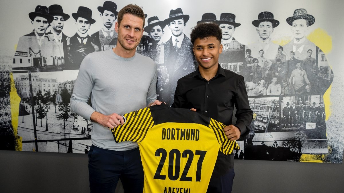 Borussia Dortmund Karim Adeyemi’yi Transfer Etti