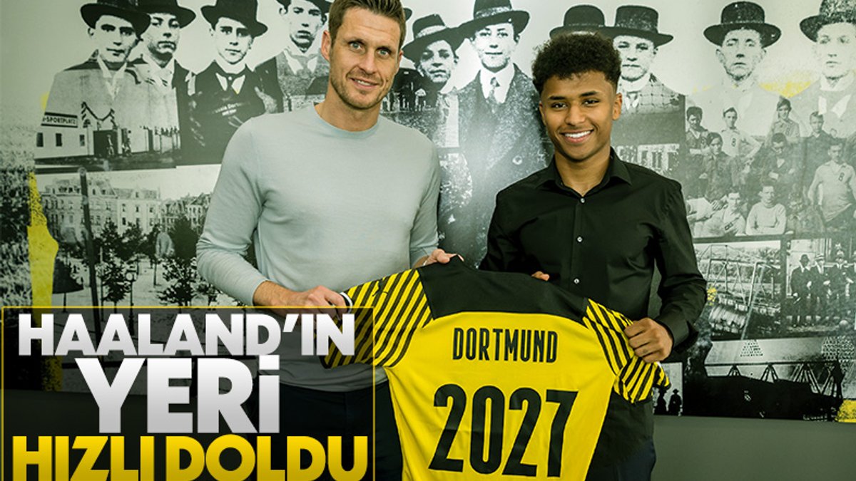 Borussia Dortmund Karim Adeyemi’yi Transfer Etti