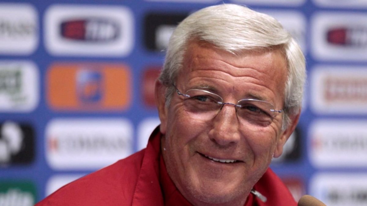 Marcello Lippi: Oyuncularımdan şortlarını indirmelerini istedim