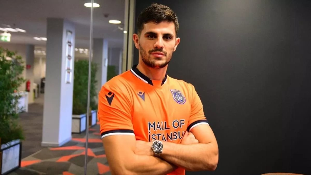 Başakşehir Aleksic ile sözleşme yeniledi