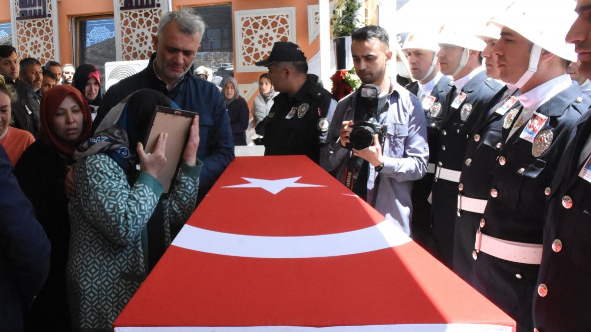 Kazada ölen polis memuru Abdülkadir Kılıç toprağa verildi