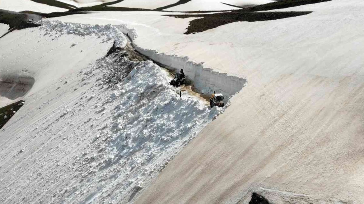 Mayıs ayında Muş'ta kar kalınlığı 5 metre