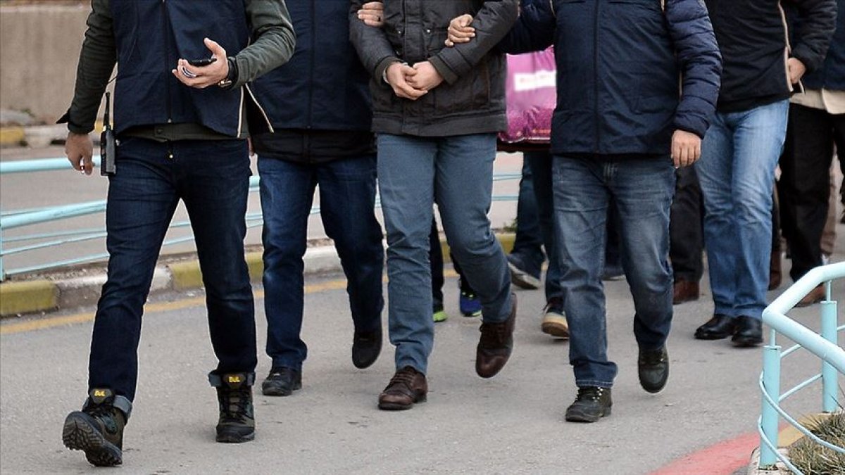 Ankara merkezli 6 ilde FETÖ soruşturması: 11 gözaltı kararı
