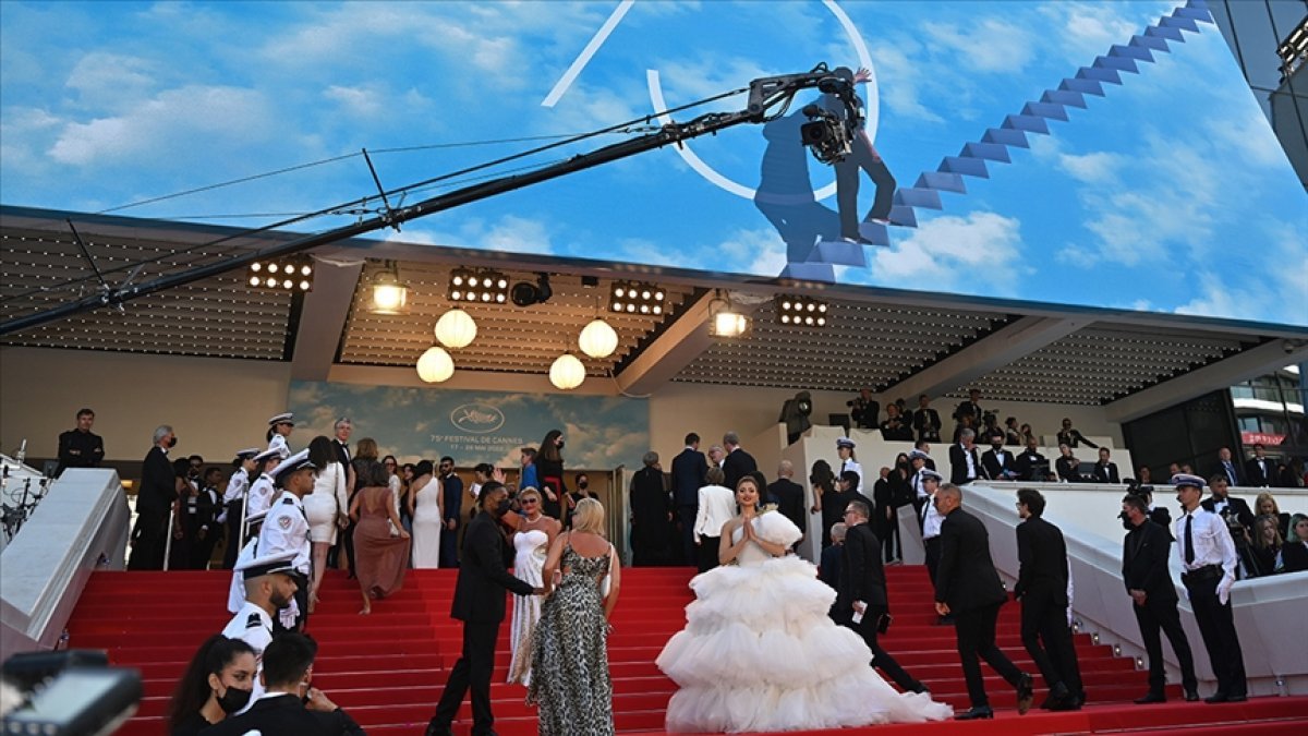 75. Cannes Film Festivali, Ukrayna-Rusya savaşı gölgesinde başladı