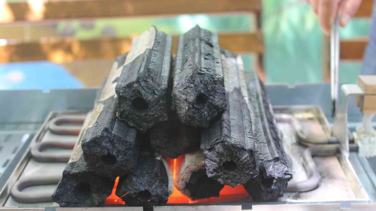 Kilisli mucit duman çıkartmayan mangal üretti