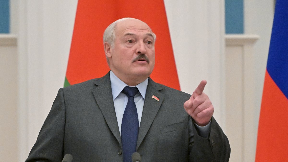 Aleksandr Lukaşenko: Polonya, Ukrayna'nın batısını ele geçirmek istiyor