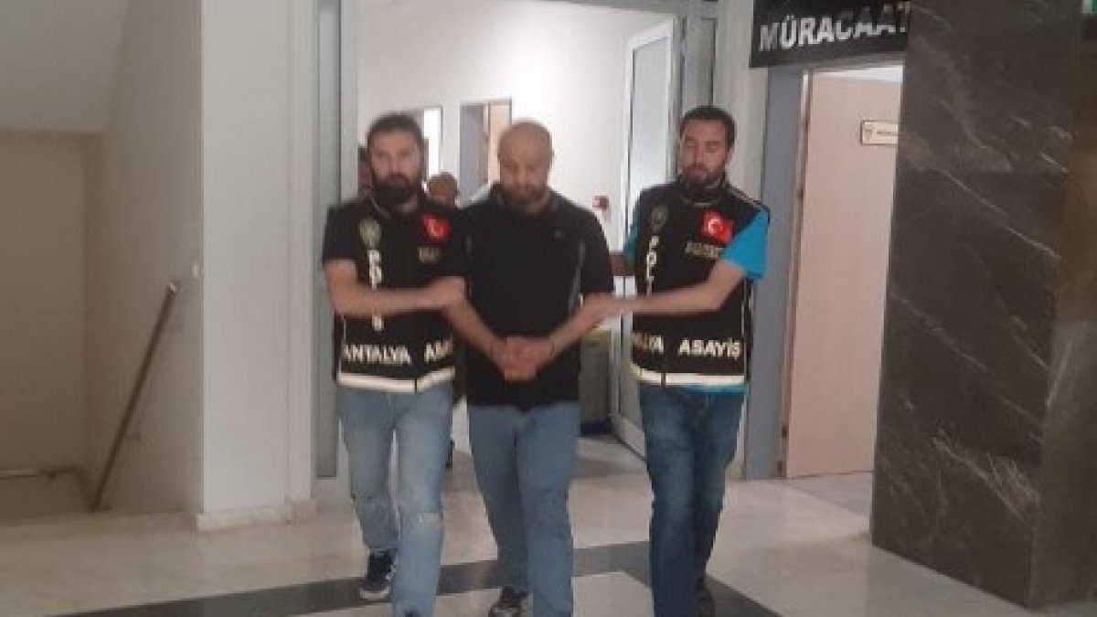 Antalya'da 2 kişi yabancıları sahte kiralık ev ilanıyla dolandırdı