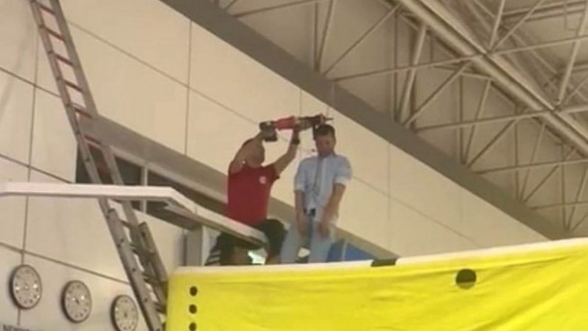 Antalya Havalimanı'nda Rus turist hava yastığıyla kurtarıldı
