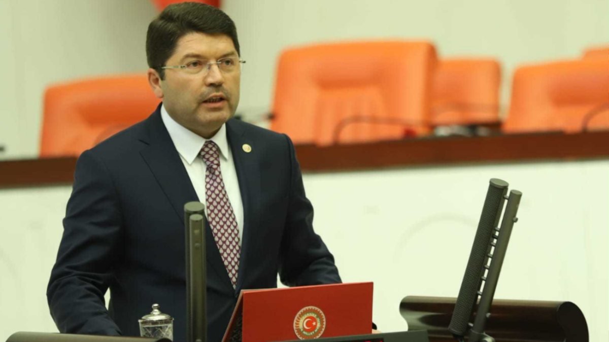Yılmaz Tunç, AK Parti grup başkanvekilliğine seçildi