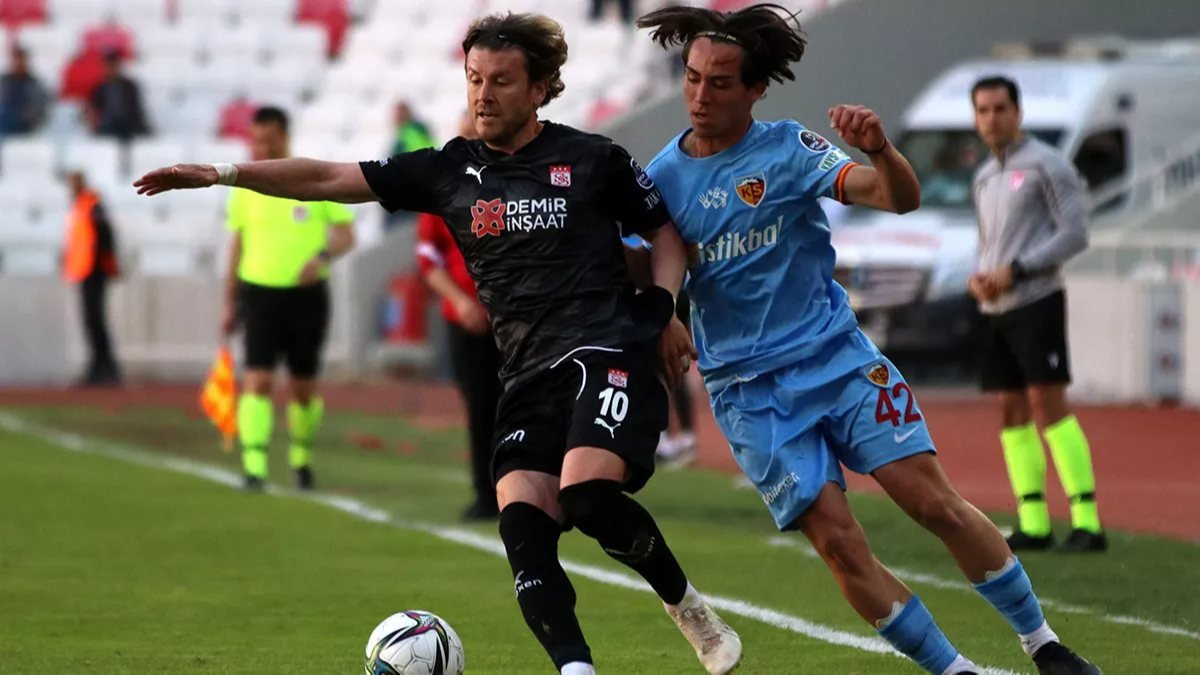 Kayserispor - Sivasspor finalinin muhtemel 11'leri
