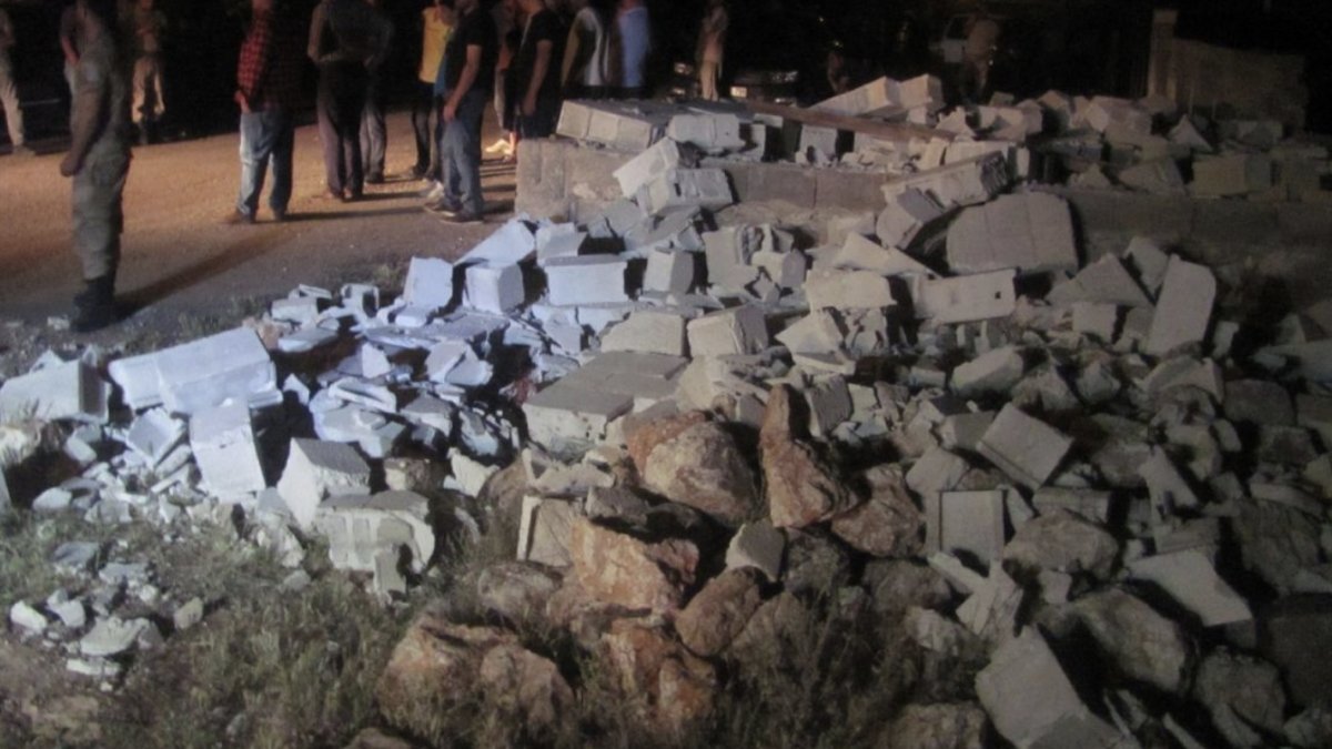 Gaziantep'te çöken duvarın altında kalan 5 çocuktan 2'si can verdi
