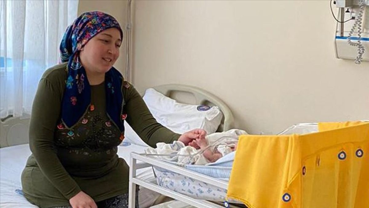 Dünyada ilk kez kadavradan rahim nakledilen kadının çocuğu 2 yaşında