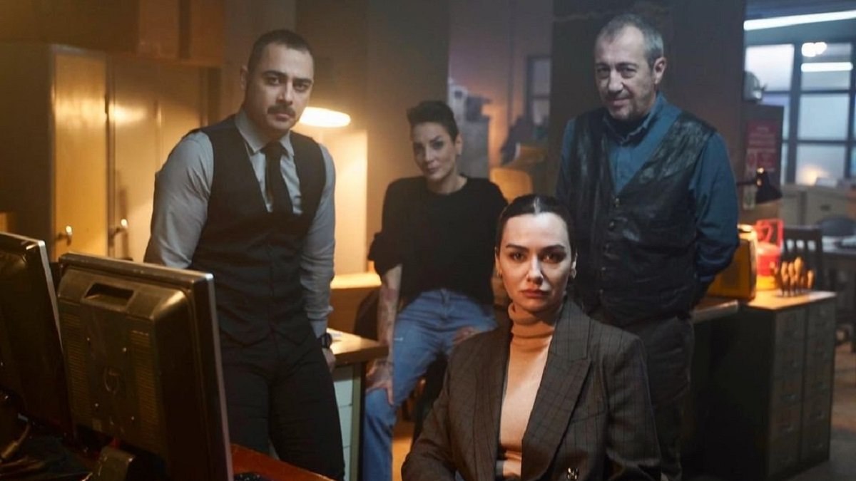 Başrolde Birce Akalay ve Olgun Toker var! Mezarlık'ın yayın tarihi belli oldu