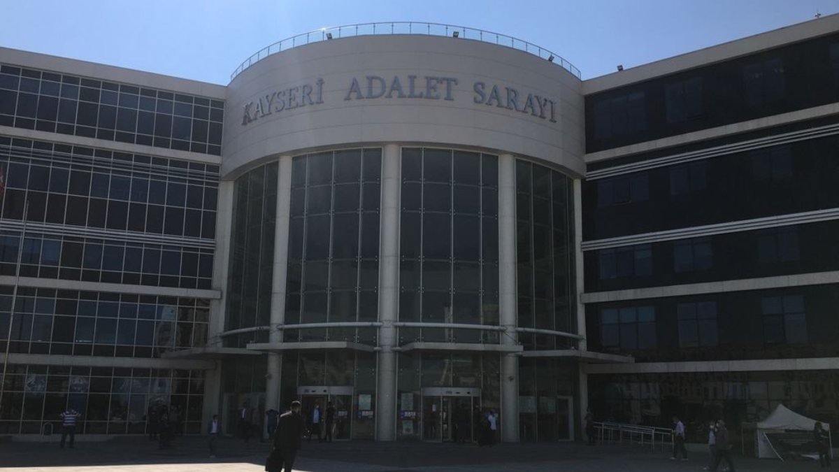 Kayseri'deki sosyal medya dolandırıcısına 4 yıl hapis