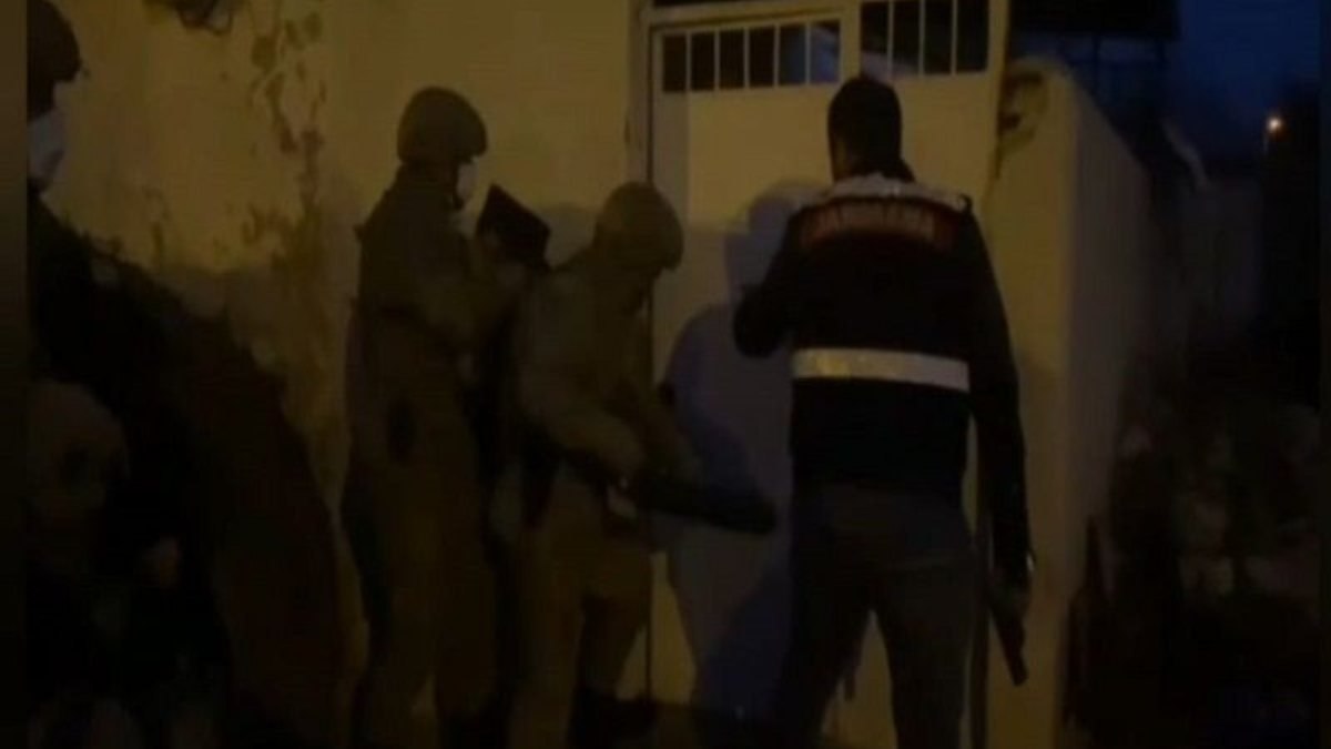 Balıkesir merkezli 7 ilde terör operasyonu: 18 gözaltı